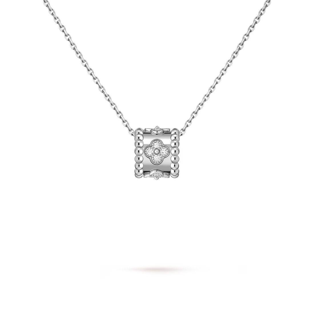 Perlée clovers pendant