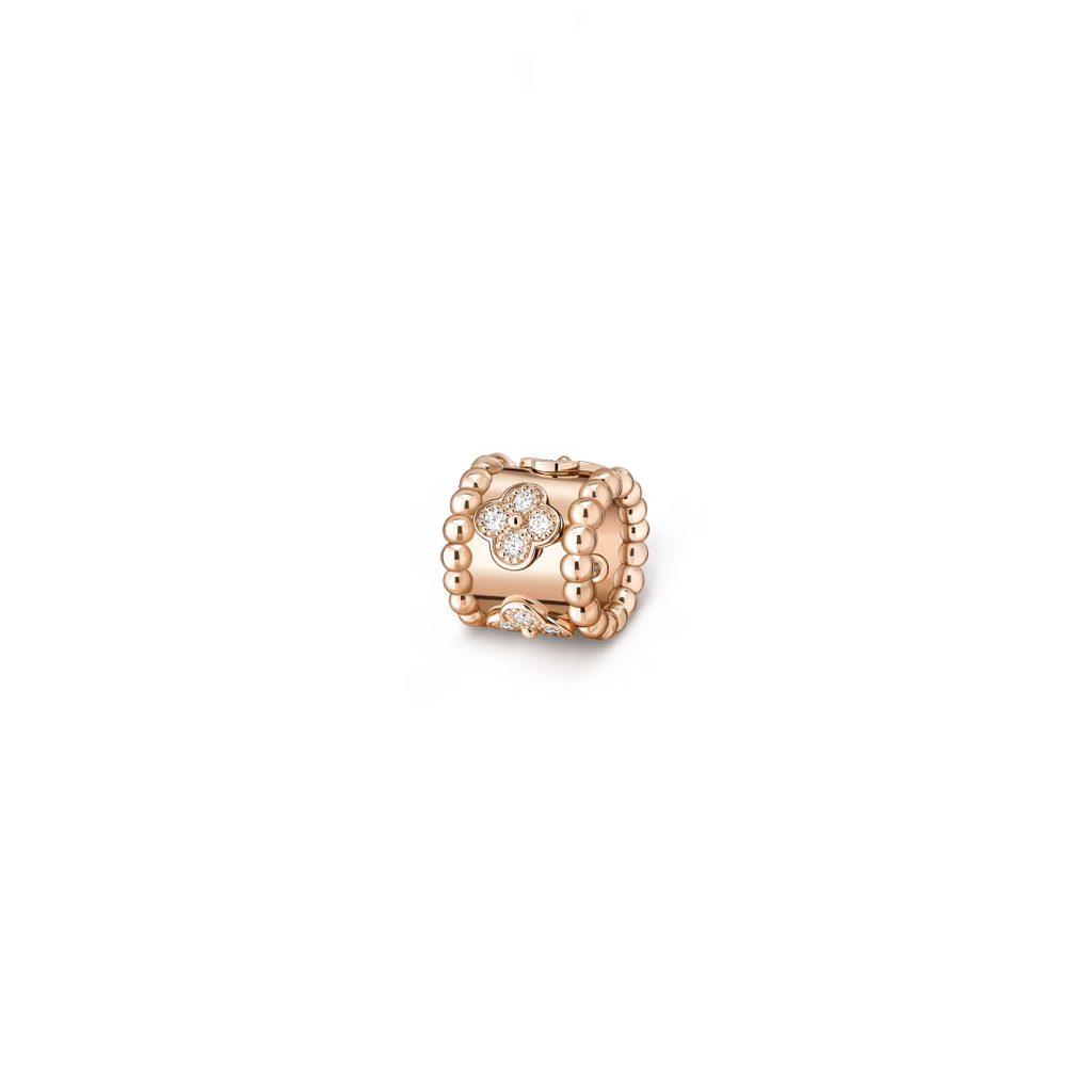 Perlée clovers pendant